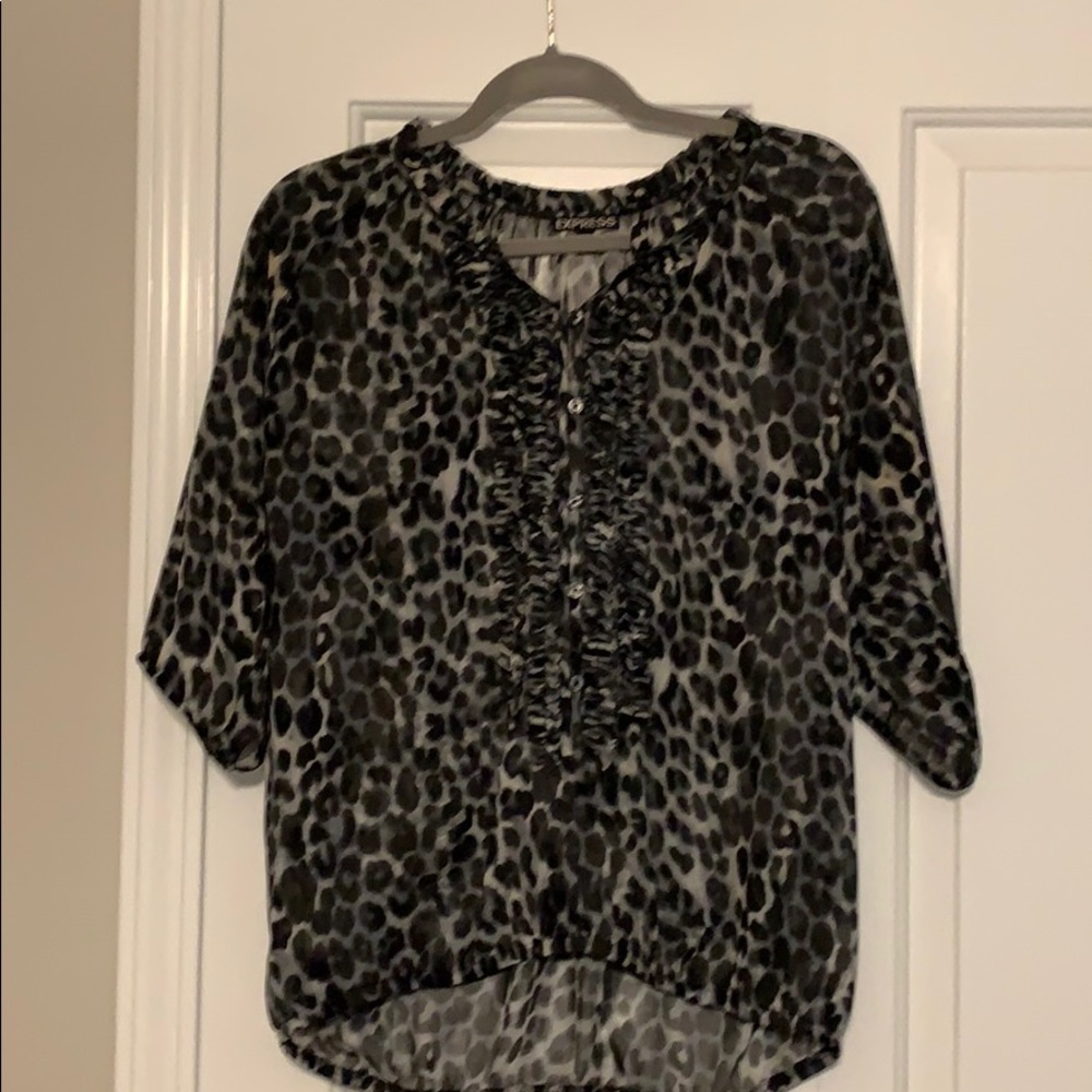 Express sheer print blouse, flowy and comfortable